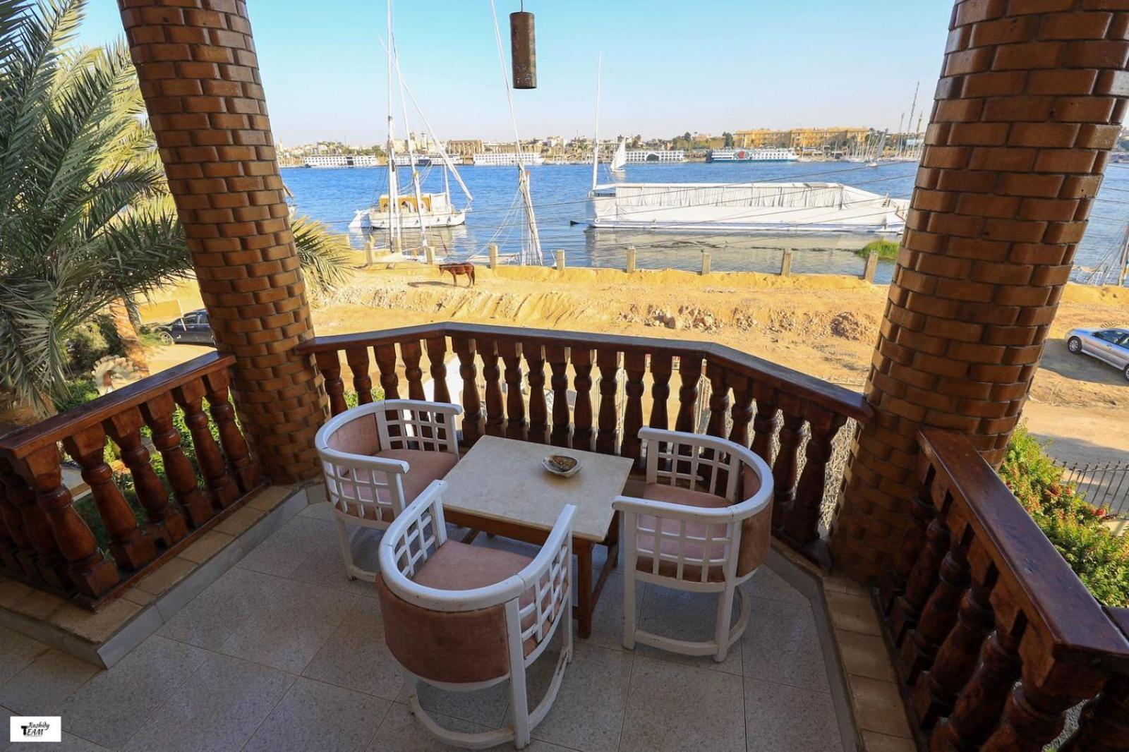 Nile Castle Apartment Luxor Exterior photo